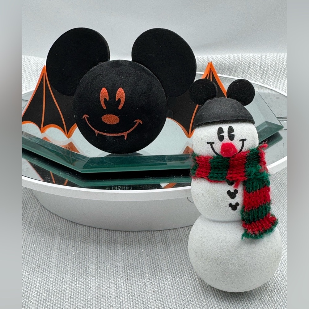 Disney car antenna, Mickey Mouse BAT 5”X2.5” SNOWMAN 3” Halloween christmas